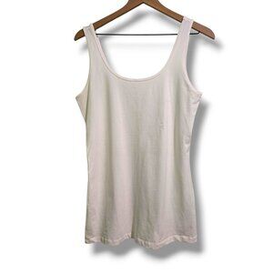 Maurices tank top womens Large white round neckline